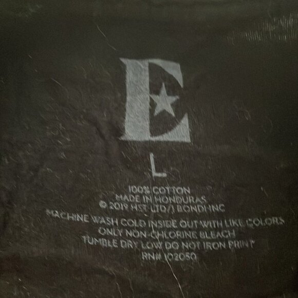 IN Elton John Farewell Yellow Brick Road Concert T-Shirt - Picture 2 of 3